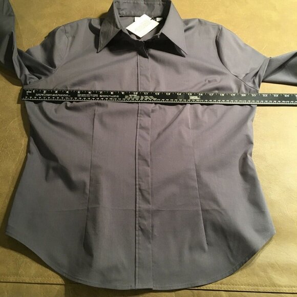 NEW YORK & COMPANY STRETCH “The Madison” Fitted Blouse, GRAY, NWT, Size L - Picture 4 of 9